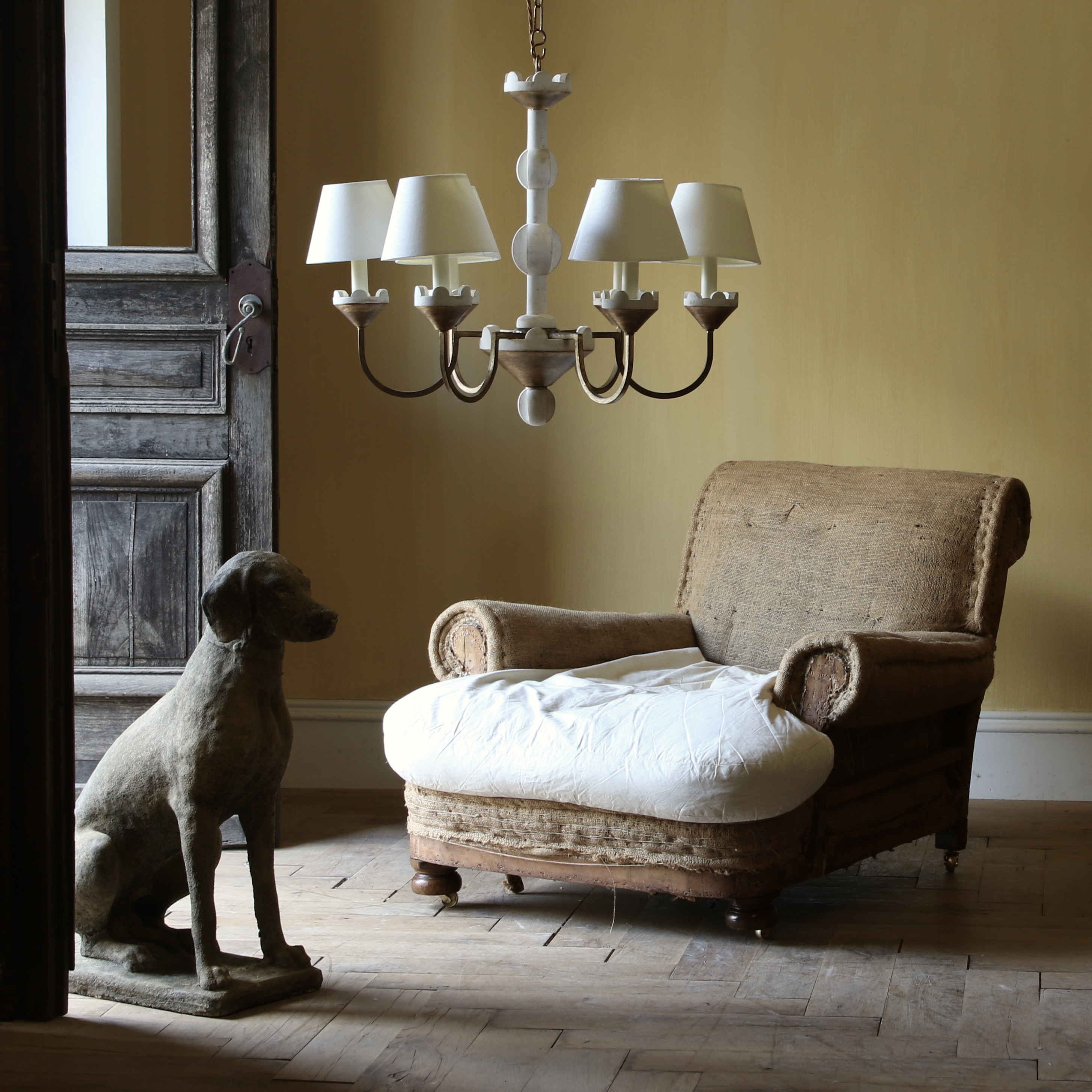 Cavaillon Chandelier // Vaughan Designs